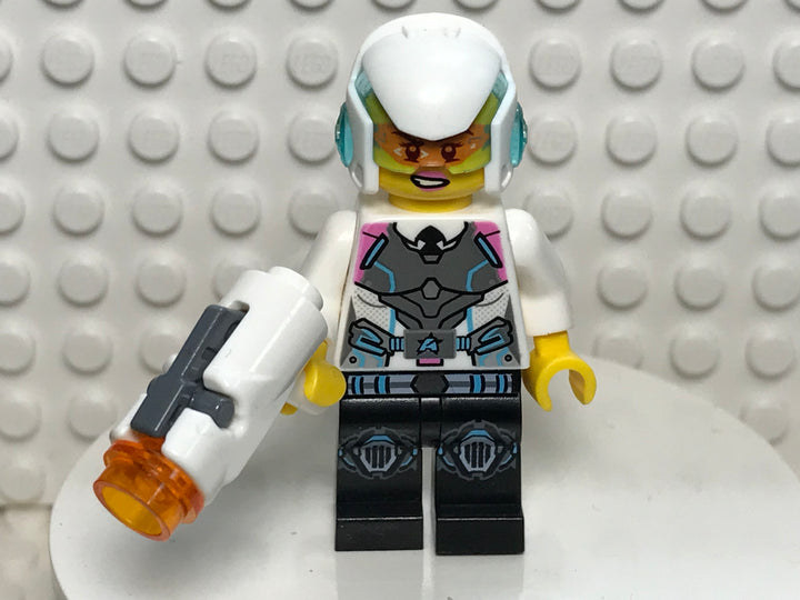 Agent Caila Phoenix, uagt037