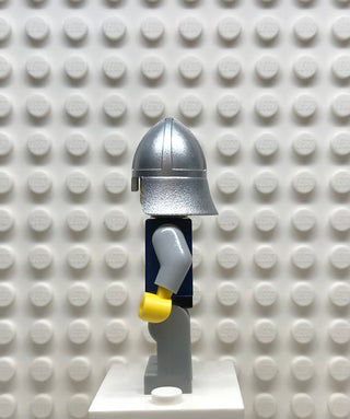 Fantasy Era, Crown Knight Scale Mail with Crown, Helmet with Neck Protector, Scar Across Lip, cas338 Minifigure LEGO®   