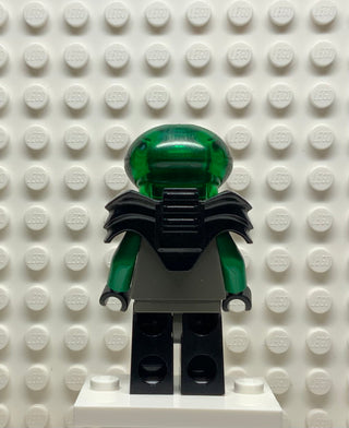 Insectoids Zotaxian Alien - Male, Gray and Green with Green Circuits and Silver Hoses, with Black Armor (Danny Longlegs / Corporal Steel), sp027 Minifigure LEGO®   