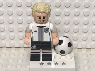 André Schürrle, coldfb-12 Minifigure LEGO® Complete with stand and accessories  