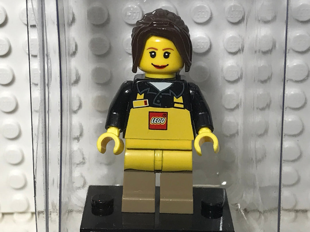 LEGO Employee, Female with Apron, tls092