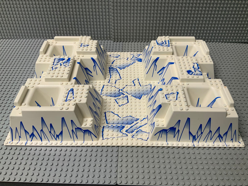 32x48 Raised Baseplate w/ 4 Corner Pits Arctic Blue Ice Pattern 30271px6 LEGO®