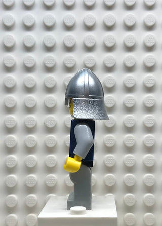 Fantasy Era, Crown Knight Scale Mail with Crown, Helmet with Neck Protector, Crooked Smile, cas382 Minifigure LEGO®   