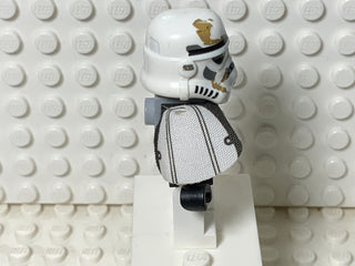 Sandtrooper - White Pauldron, Survival Backpack, Dirt Stains, Balaclava Head Print and Helmet with Dotted Mouth Pattern, sw0383 Minifigure LEGO®   