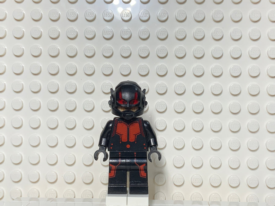 Hank Pym, sh202 Minifigure LEGO®   