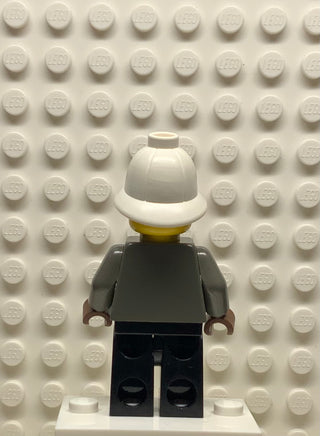 Dr. Kilroy - Gray Suit, adv033 Minifigure LEGO®   